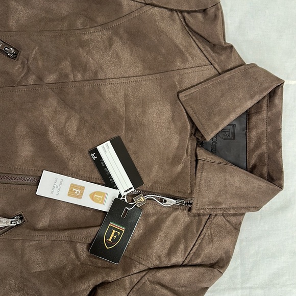 Women’s F collection jacket - Picture 3 of 4